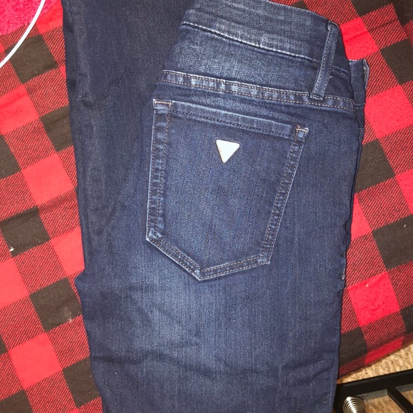 Guess jeans -curvy Sophia skinny - Picture 2 of 3